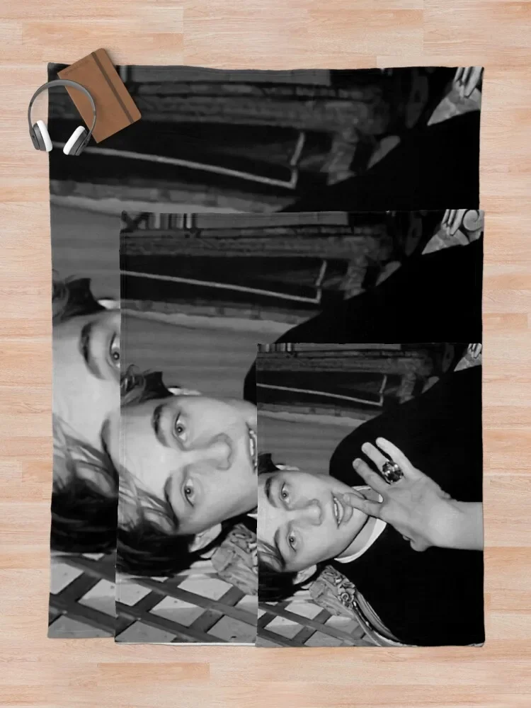 ليوناردو دابريو رمي بطانية ، بطانية شعر ، أسود وأبيض #5