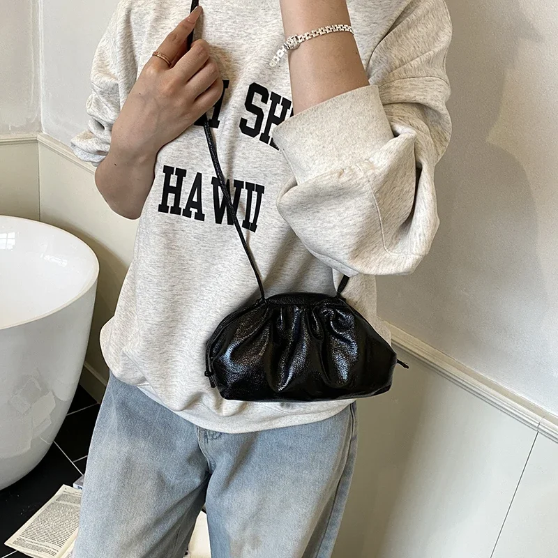 

Designer Elegant Diaper Bag For Women Luxury Crossbody Bag Minimalist Leather Tote Vintage Fashion Large Capacity Tote