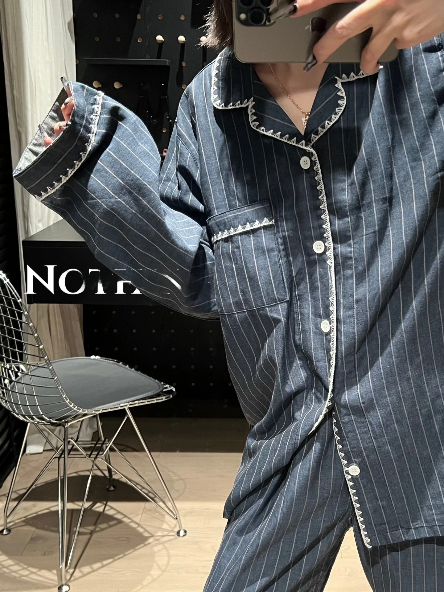 set-pigiama-in-cotone-nothing-brand-sottile-a-doppio-strato-abbigliamento-da-casa-design-a-righe-classico-unisex-comodo-e-traspirante