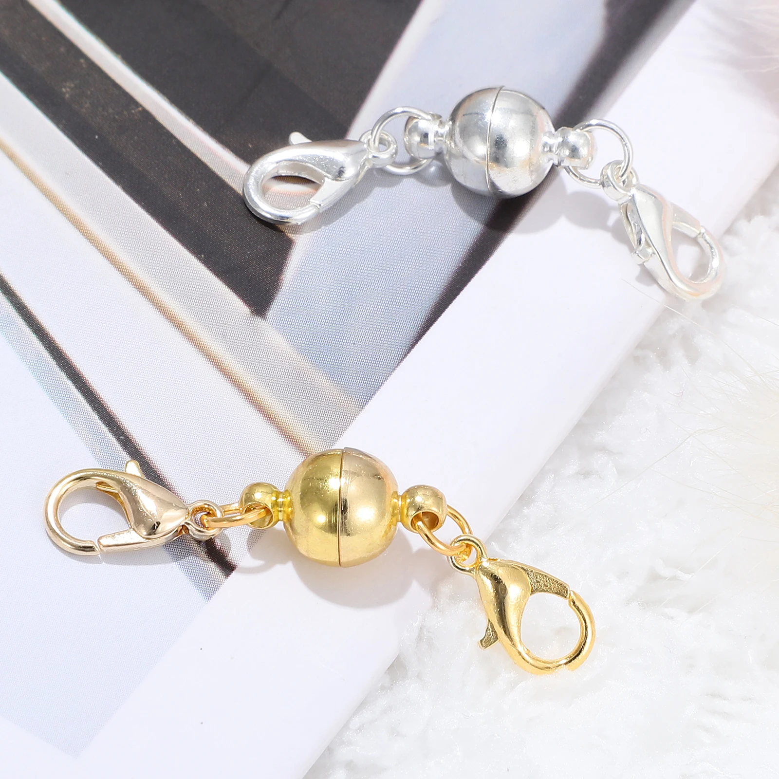 

20 pcs Necklace Clasps Copper Connectors Bright Glossy Lobster Clasp Magnetic Connector Clasps Extensions for Jewelry