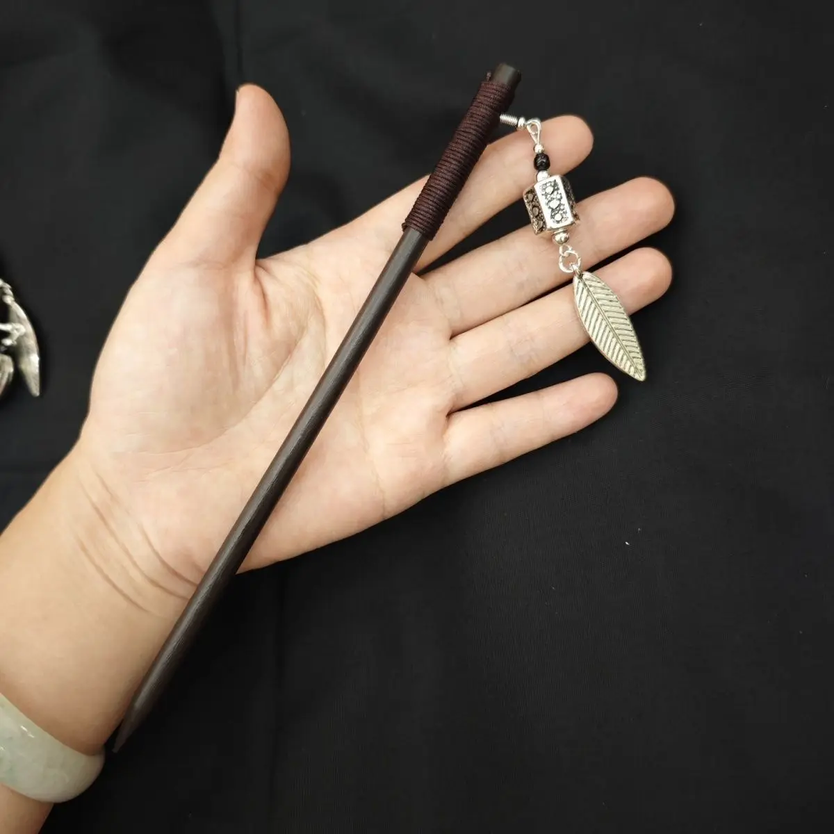 

Wooden hairpin Dai retro style minority style disc hair dance performance art test photography long style