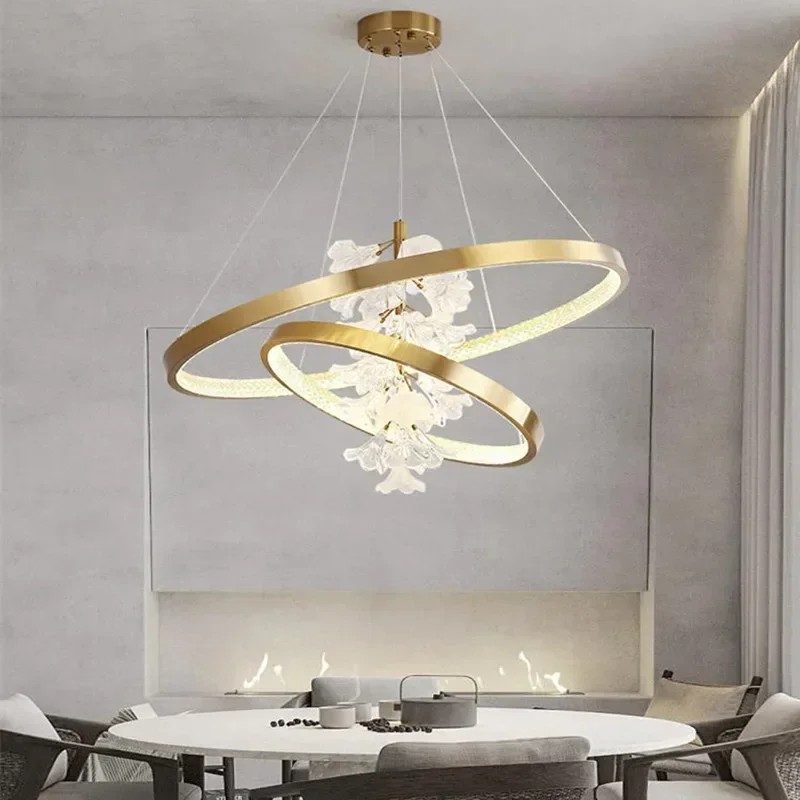 ثريا كريستالية فاخرة طويلة وحديثة بسقف ذهبي للمطبخ وغرفة المعيشة وغرفة النوم