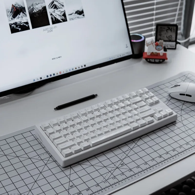 Keycaps Set Custom  Relief Feather Pattern Theme PBT Sublimation Cherry Profile Keyboard Cap for Mechanical Keyboard Accessories