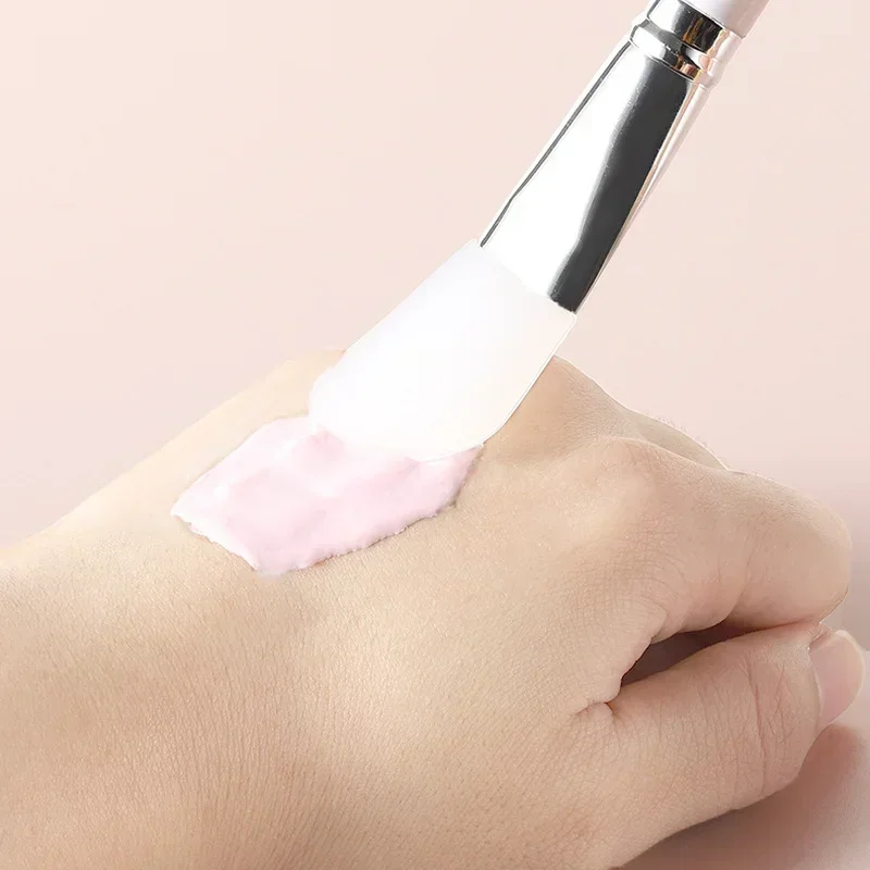 Aplicador de maquillaje Facial suave en forma de abanico portátil, herramienta de belleza para el cuidado de la piel, adecuado para niñas y mujeres, cepillo para mascarilla Facial