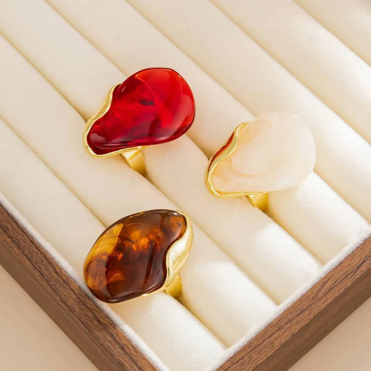 SHIXIN 2026 موضة مطعمة الراتنج الاكريليك قابل للتعديل خواتم للنساء ريترو غير النظامية الذهب اللون المفصل الدائري خاتم هدايا مجوهرات أنيقة #6