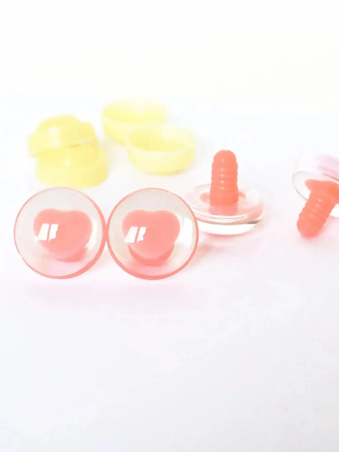 Masckaszem Neu 25mm Herzförmige Klare Schwarze Pupillen 3D Komische Runde Glitzer-Spielzeugaugen mit Hartem Unterlegscheiben für Plüschliebhaber-Puppenzubehör – Detail 12