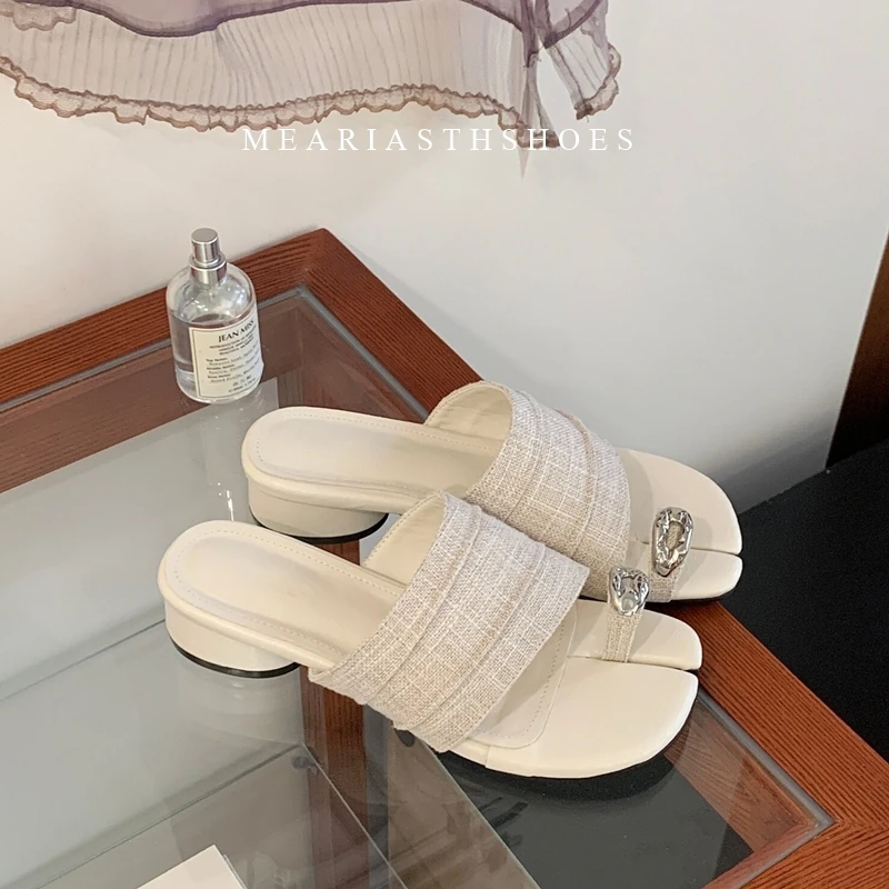 Japan beige Tabi Slippers Women Clip Toe thick heel Sandals Thong tabi Shoes Ladies Slip On Split Toe Slides Narrow Flipflops
