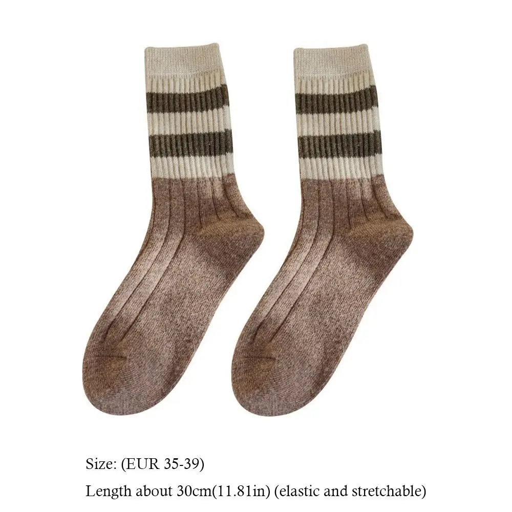 심플한 단색 중간 길이 양말, 부드러운 통기성 다용도 양말, 편안하고 따뜻한 줄무늬 양말, 용수철 가을