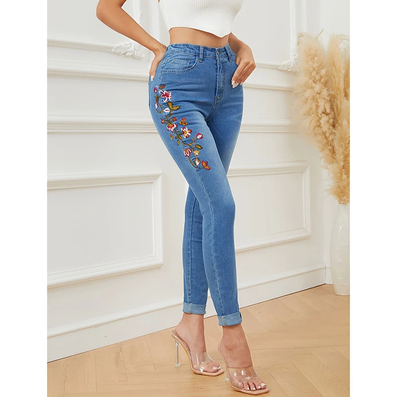

Woman New High Waist Y2k Clothes Pencil Jeans Female Embroidery Cropped Pants Girls Fashion Streetwear Light Blue Denim Trousers