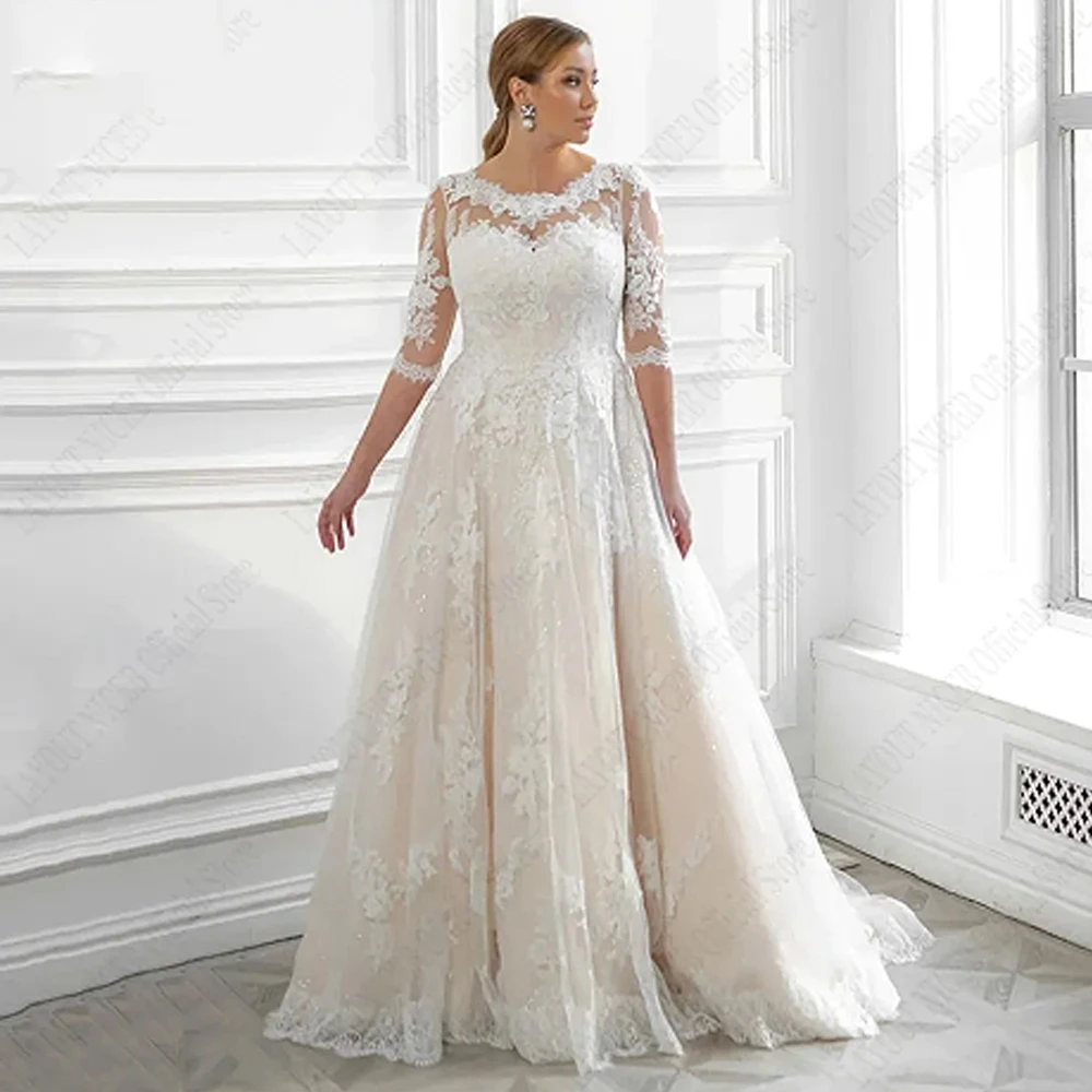 Plus Size Scoop Wedding Dresses for Princess Three Quarter Bridal Gowns with Lace 2025 Champagne Vestido De Novia Summer Button