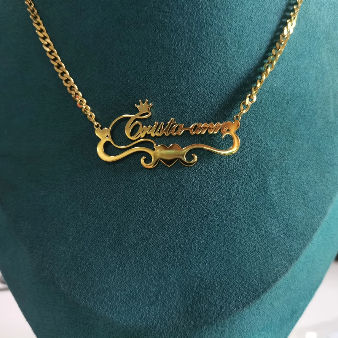 Collana con nome a farfalla con catena cubana personalizzata collana con nome a nastro a forma di cuore in acciaio inossidabile personalizzato