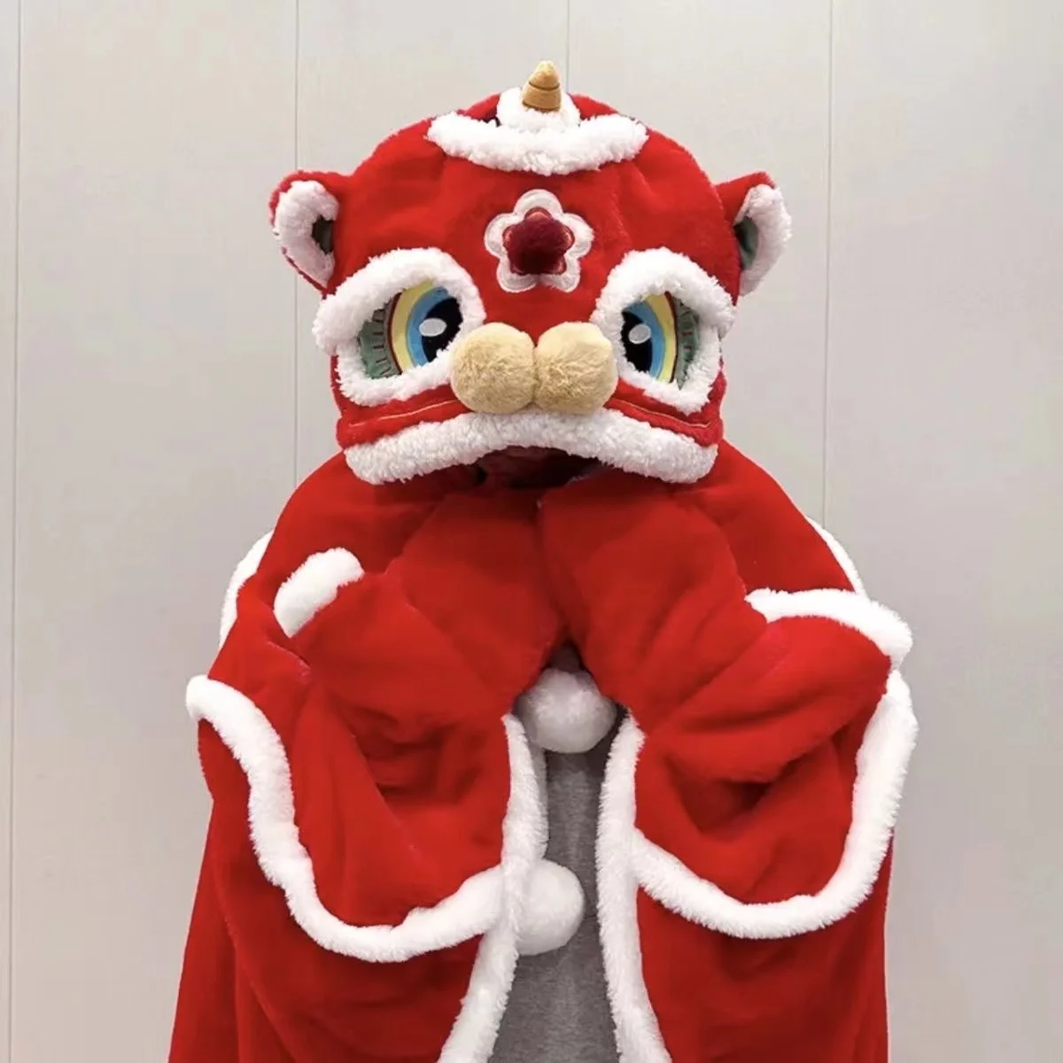 

Chinese Chic Traditional Cloak Autumn Winter Thicken Plush Lion Cape Festival Cute Children Girls Shawl Fashion Women Gifts Warm