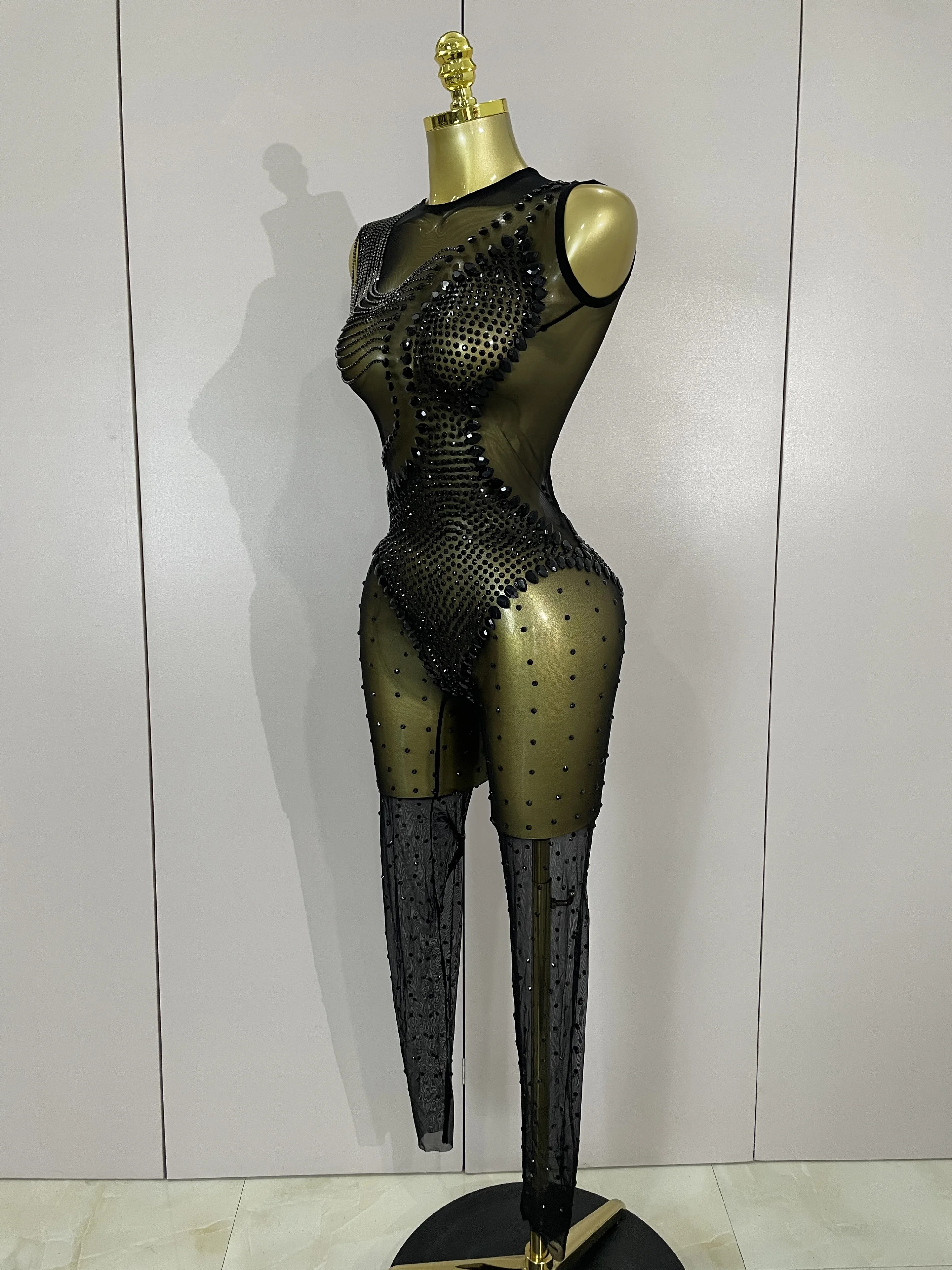 Combinaison extensible noire transparente avec chaîne en strass scintillants pour femmes, barboteuse de scène pour fête d'anniversaire, boîte de nuit, Festival, nouvelle collection