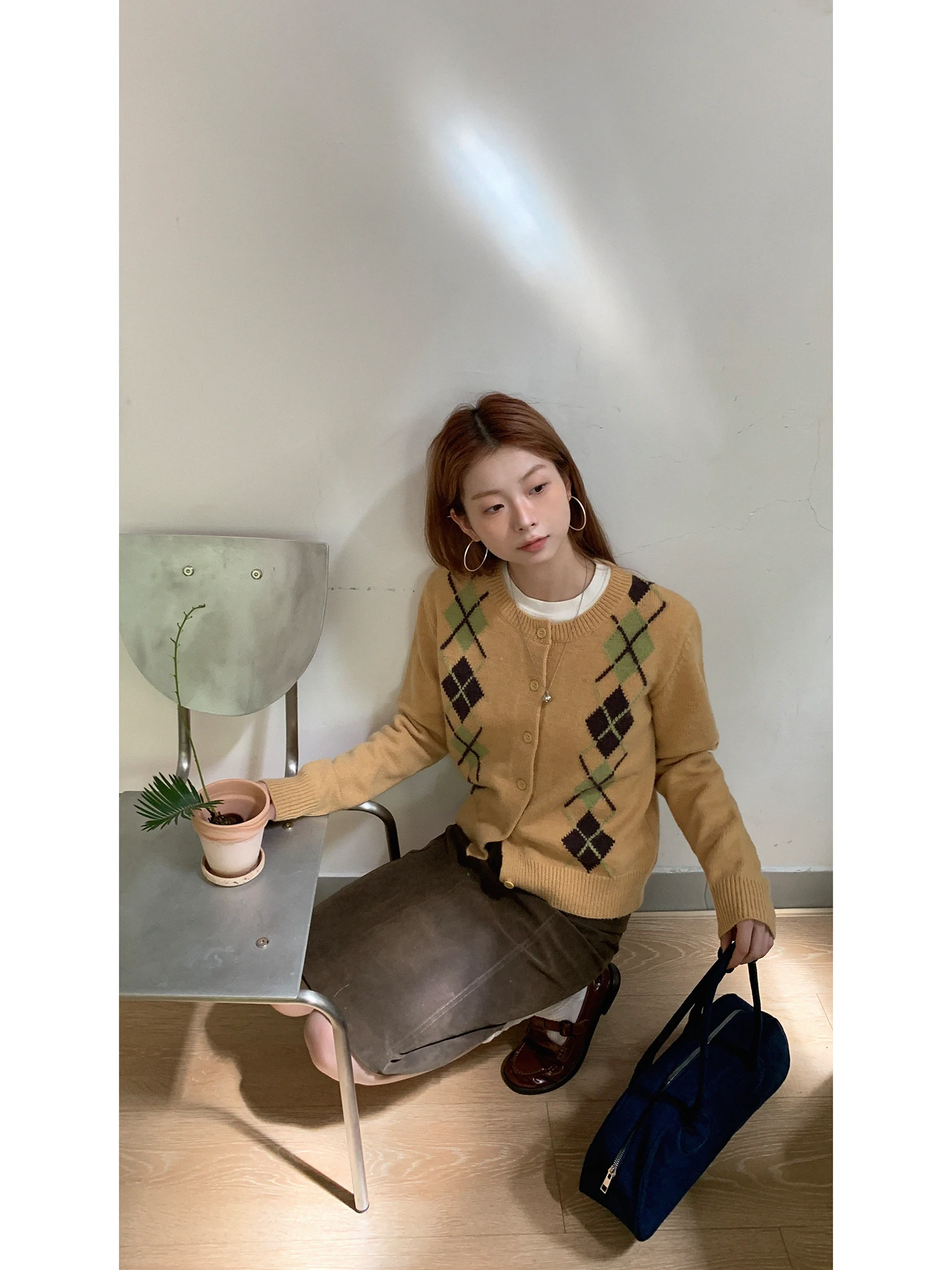 เสื้อคาร์ดิแกนถักสีเหลืองแบบเปิดสำหรับผู้หญิง แขนยาว สไตล์เกาหลี ลายเพชร แฟชั่นฤดูใบไม้ร่วง เหมาะสำหรับใส่ไปทำงาน...