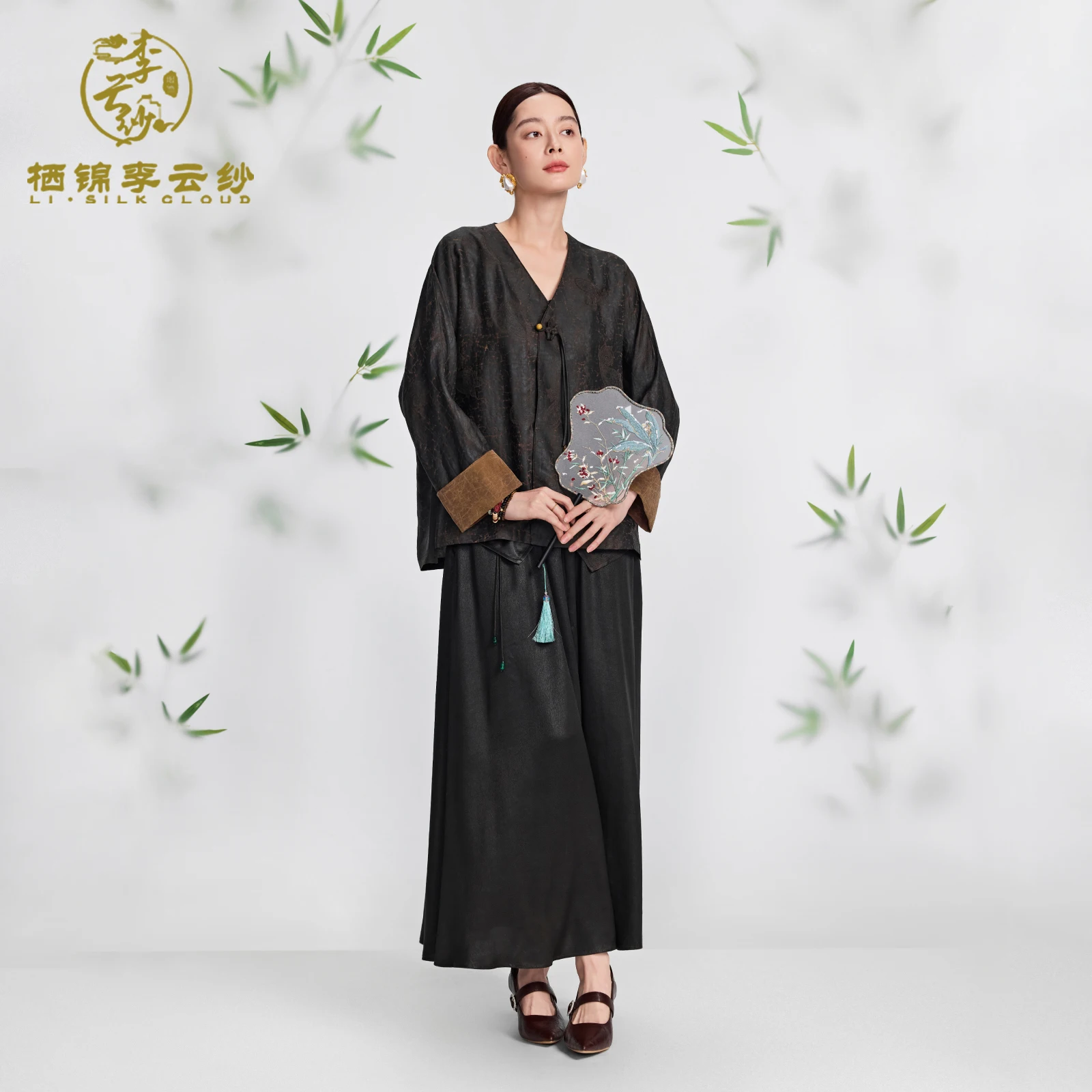 

Осенняя блузка LI SILK CLOUD из 100% чистого шелка Xiangyunsha — треснувший узор, роскошно гладкая текстура премиум-класса