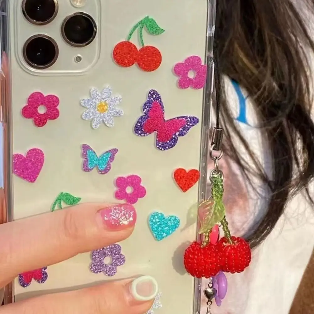 ビーズ付きY2K携帯電話チャーム紛失防止携帯電話チェーンサマーチェリーペンダント韓国風ショートチェリー携帯電話ストラップジュエリーギフト