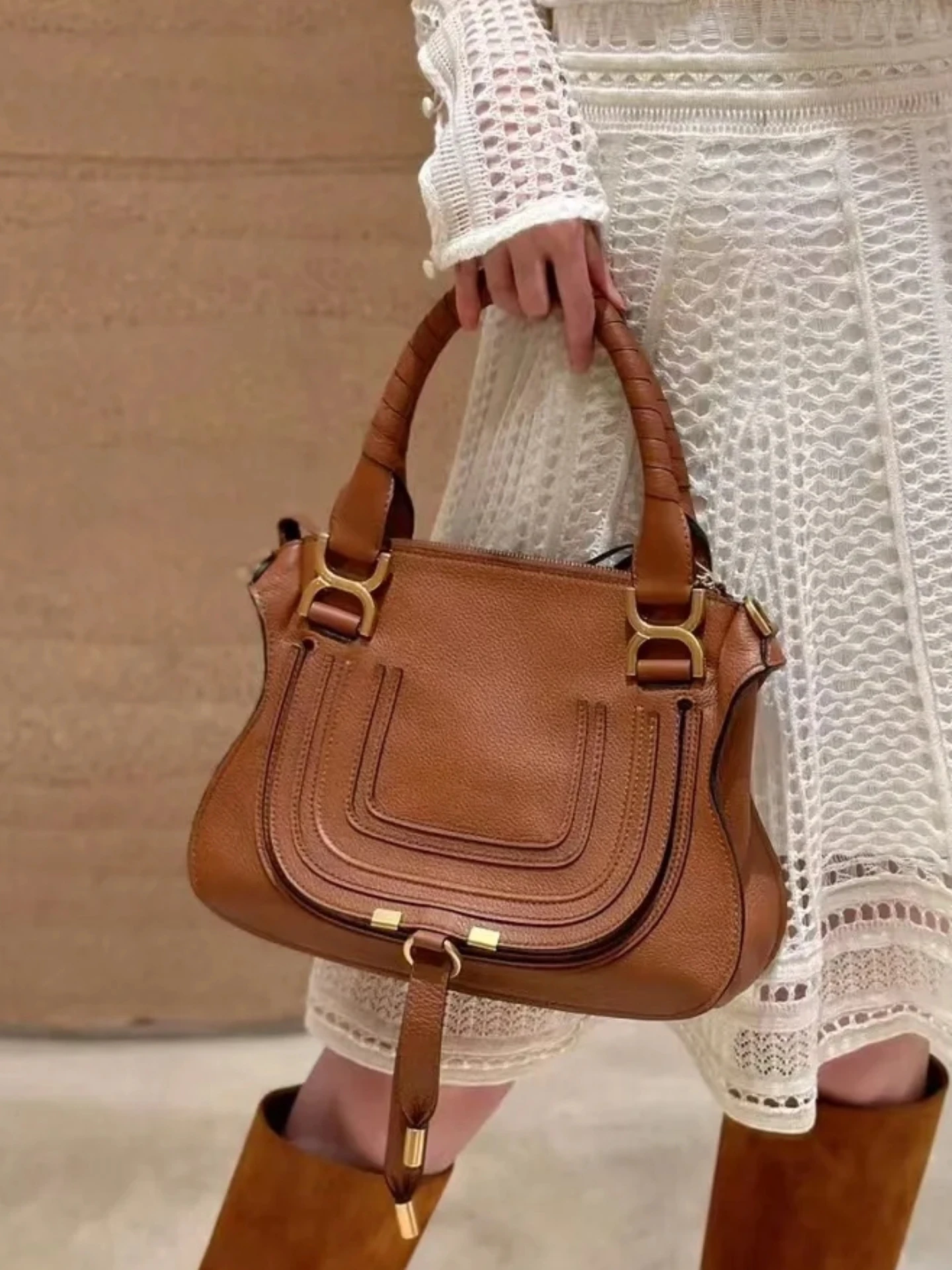 

Women Genuine Leather Hardware Saddle Bag Large Capacity Canvas Lining Casual Calfskin Hand Shoulder Crossbody Bag High Quality