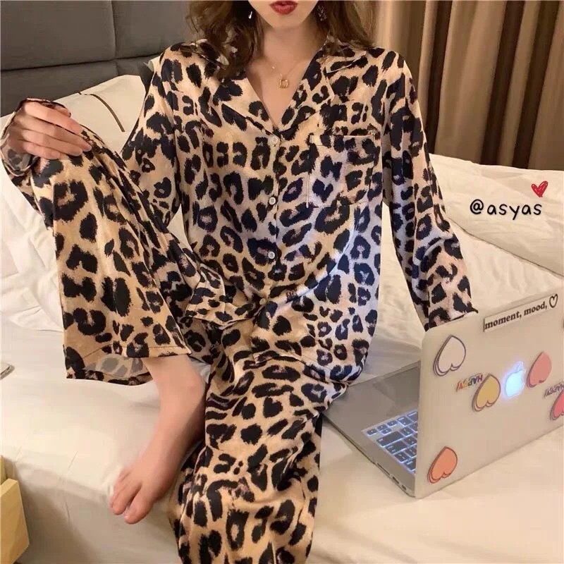 Women's Pajamas Lapel  Cardigan Sleepwear Long Sleeve Top Pants Cartoon Home Clothes Set In Spring and Autumn