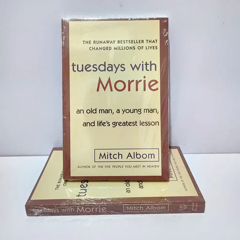 

Tuesdays with Morrie English version Tuesdays with Morrie Albom, Mitch English Books Libros Livros