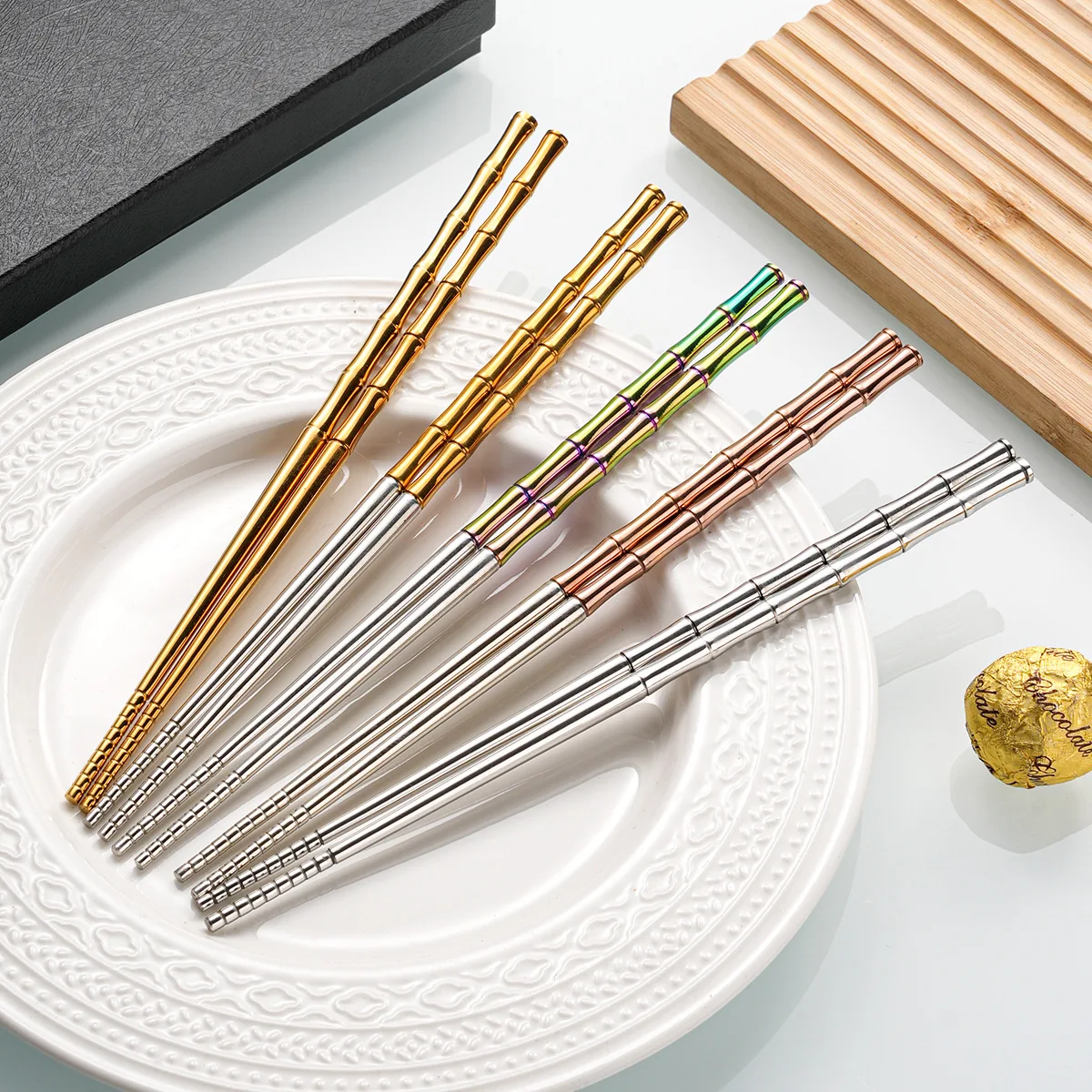 Luxury High-End Stainless Steel 304 And Thick Chopsticks Non-Slip Mildew Resistant And Heat Resistant for Restaurant Hotel And H