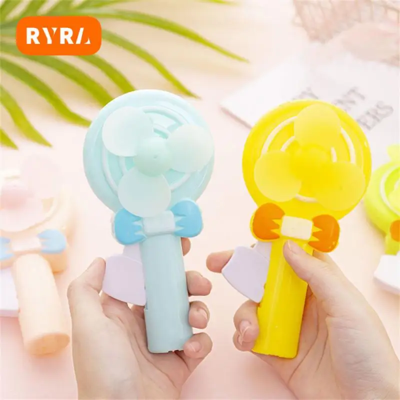 Portable Handheld Fan Mini Random Color Without Battery Portable Hand Press Cute Fan For Children Hand Pressure Fan Summer