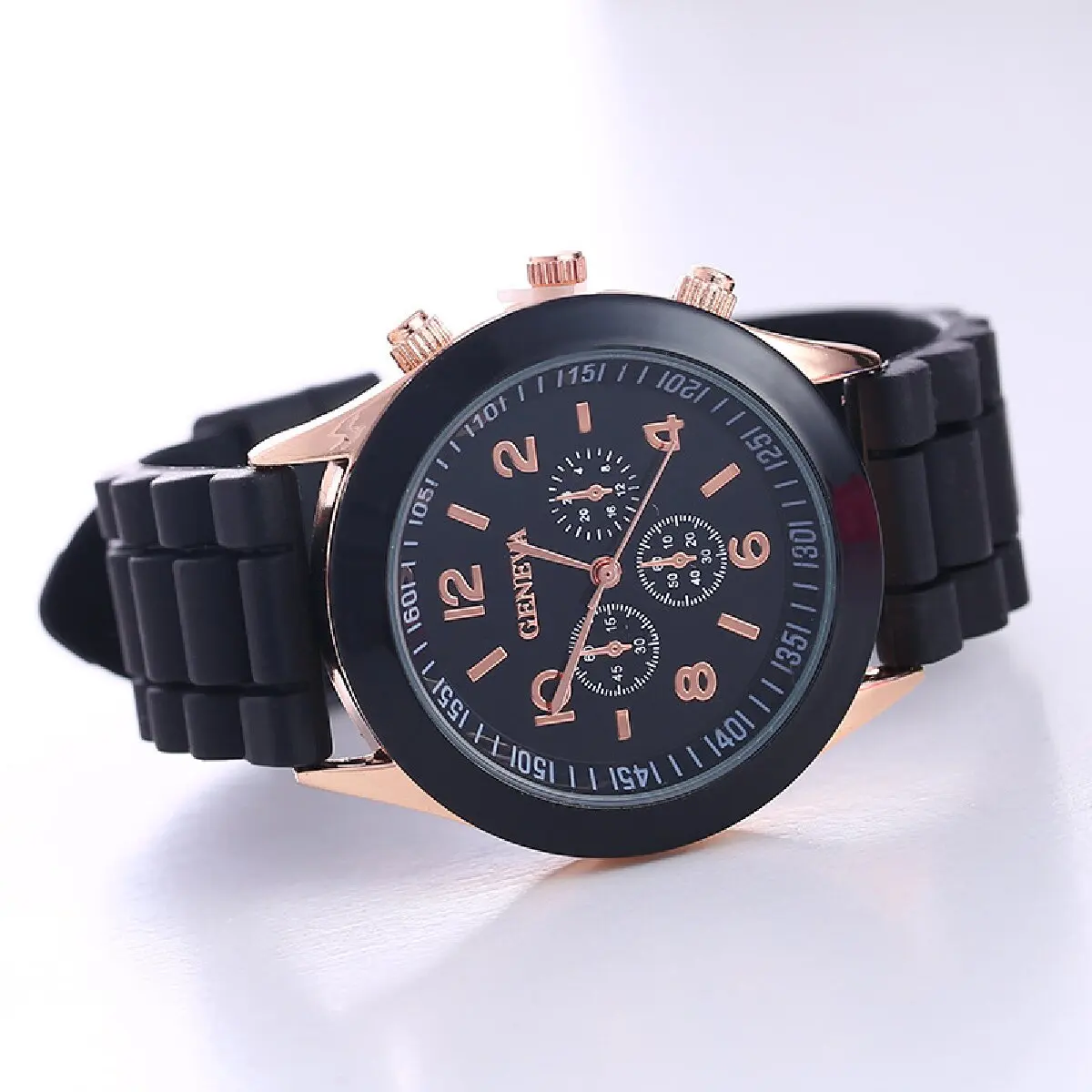 4pcs Fashion Simple Set Watches Luxury Men Women Silicone Tape Quartz Watch for Silver Business Casual Bracelet Wristwatch