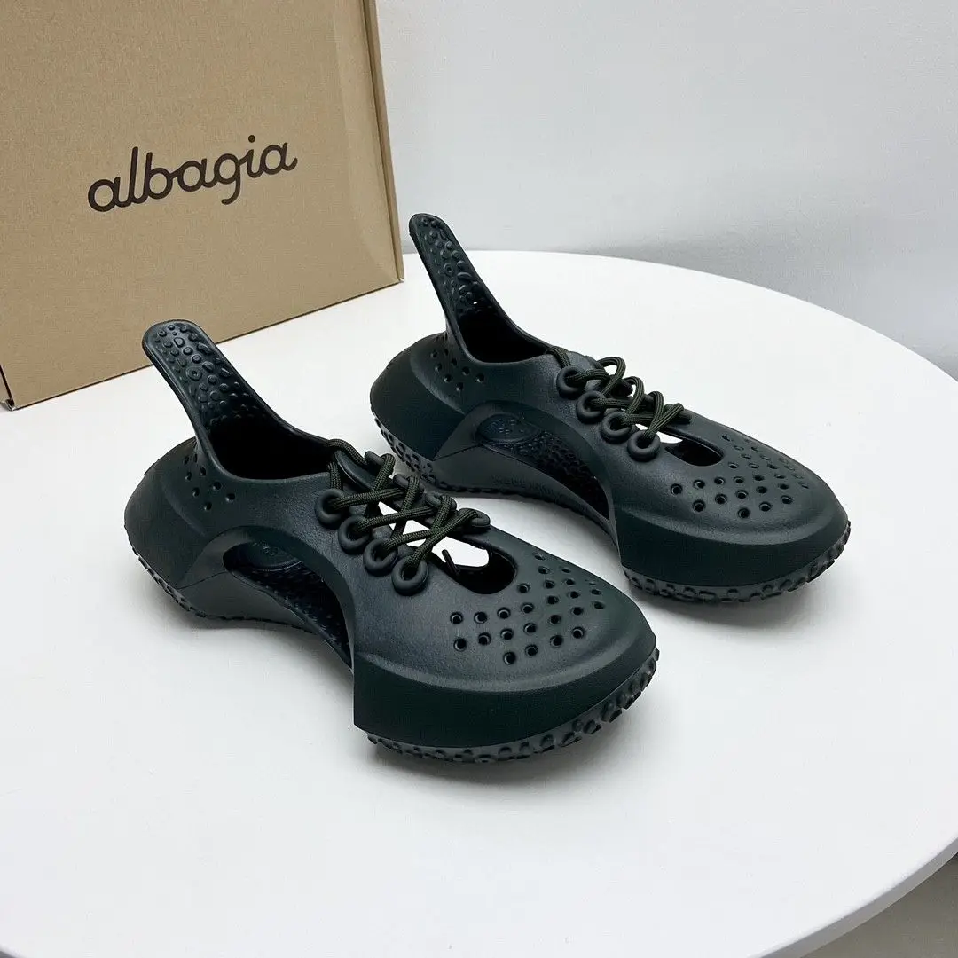 New non-slip breathable perforated walking shoes comfortable ladies casual running shoes EVA surface men's casual sneakers