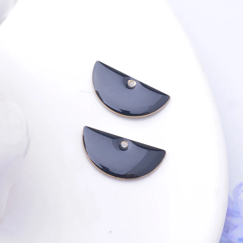 30 Stück 20*10mm Kupfer-Charms mit beidseitiger Emaille und halbem Loch für die Herstellung von Mädchen-Ohrringen und Schmuckzubehör – Detail 4