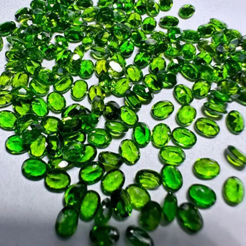 

50 шт./лот, высококачественный натуральный зеленый диопсид, овальный, 3×4 мм, россыпью