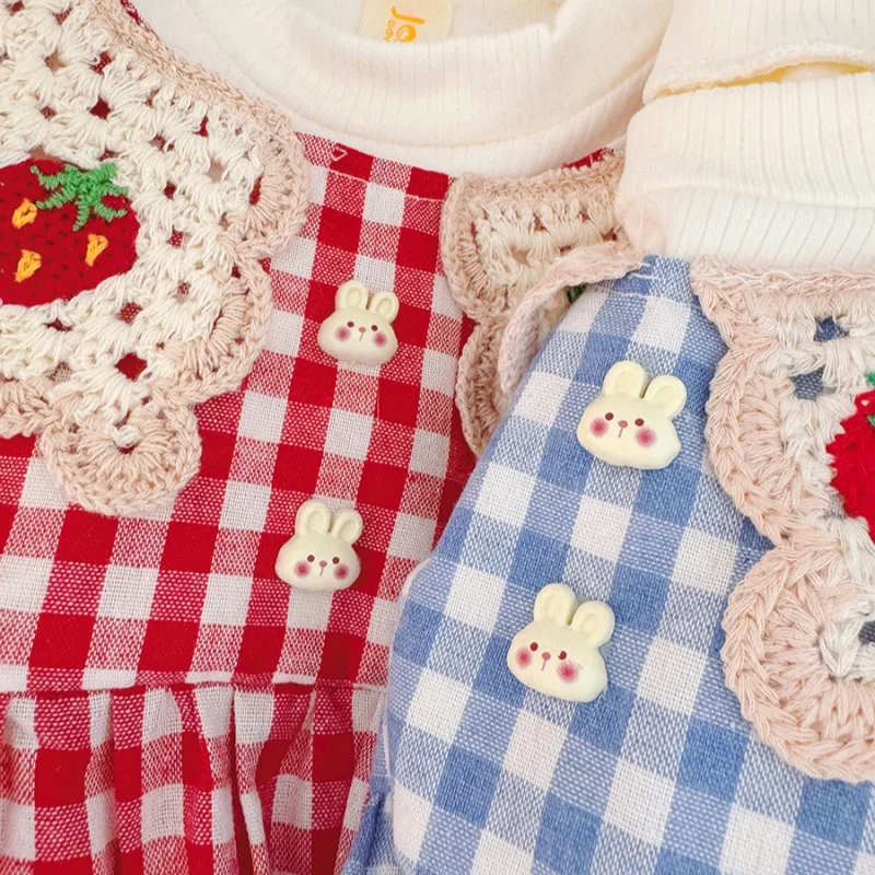 فستان بناتي للخريف والشتاء من القطن المنقوش بالفراولة بأكمام طويلة فساتين بناتي حلوة ولطيفة لعيد الميلاد ملابس أطفال