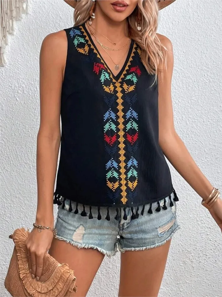 Women\'s Blouses 2023 Summer Vintage Tassel Tank Tops Sleeveless Floral The Embroidery V-Neck Casual Women Shirt T-Shirt Clothing