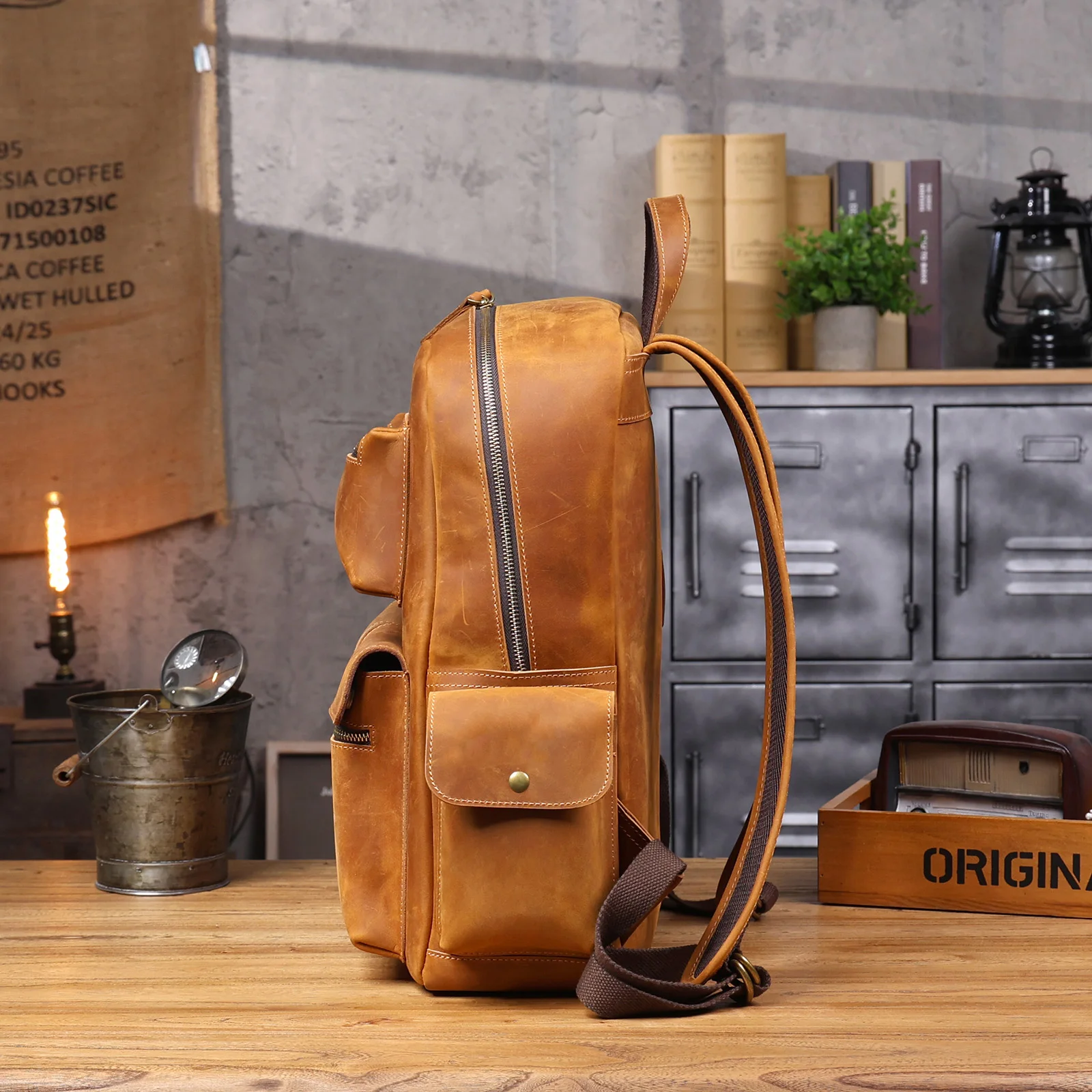 S.WORKER Vintage Echtleder Herrenrucksack Laptop-Tasche Vintage Freizeittasche Outdoor-Reise-Weekender-Tasche – Detail 9