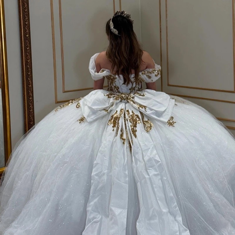 Weißes Prinzessin-Sweet-16-Kleid, Quinceanera-Kleider, Applikation, Spitze, Perlenstickerei, Schleife, Tüll, Party, Geburtstag, Vestidos 15 De Anos