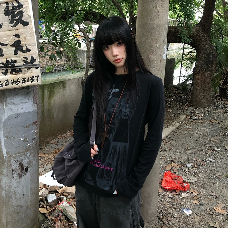 Karrram اليابانية Y2k أنيمي تي شيرت مطبوع خمر Harajuku كم طويل تي شيرت 2000s جماليات الشارع الشهير الأمريكية الرجعية 90s