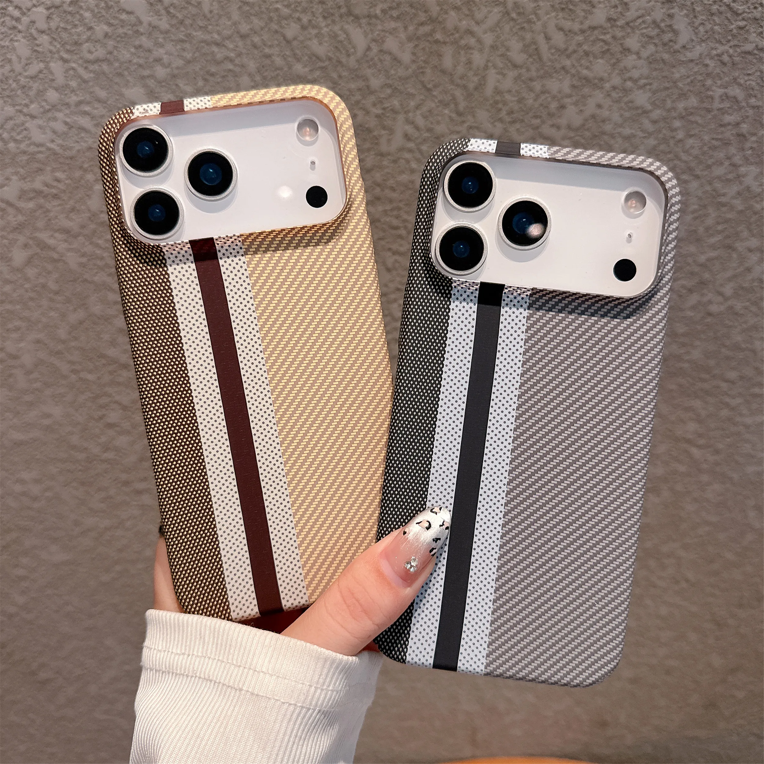 Große Kong Kevlar Carbonfaser-Streifentextur Harte PC-Hülle für iPhone 18 17 Air 16 15 14 Plus 13 12 Pro Max 11 Stoßfeste Abdeckung – Detail 1