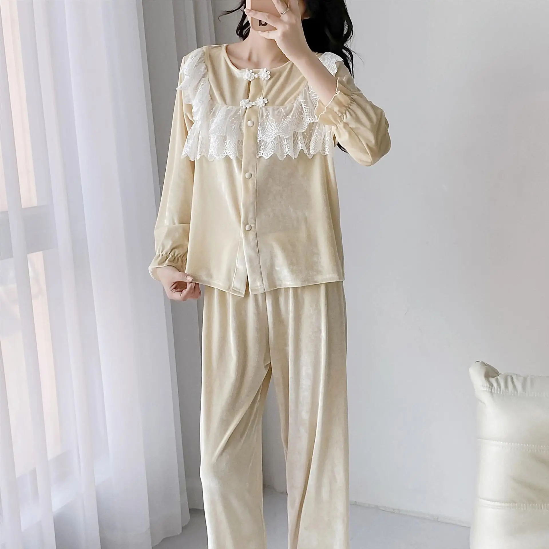 Autumn Winter Sleepwear Velvet Pajamas Set V-Neck Women Lace Pijamas Suit Casual Long Sleeve Nightsuits Homewear