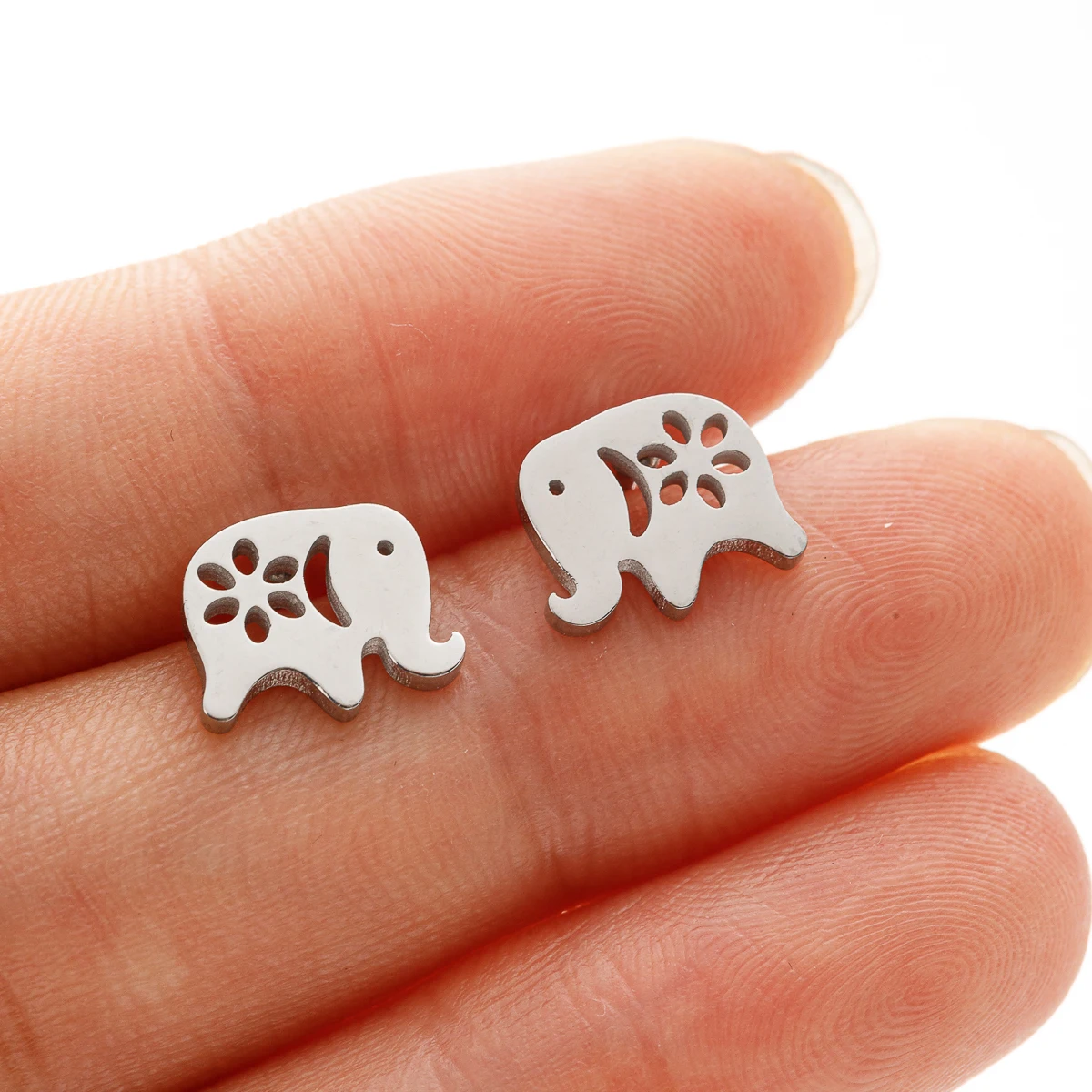 1 paar Edelstahl Tier Ethnische Elefanten Stud Ohrringe für Frauen Cartoon Elefanten Ohrringe Modeschmuck boucle d'oreille