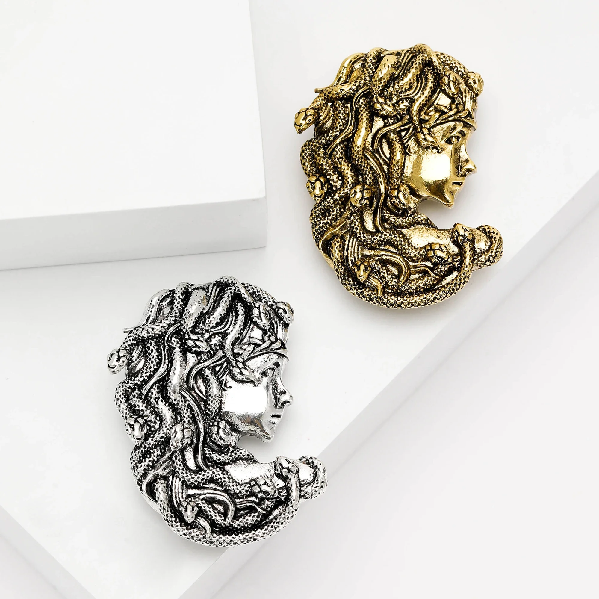 Medusa Brooches for Women 2-color Gold and Silver Lady Pin Office Party Friend Gifts Accessories