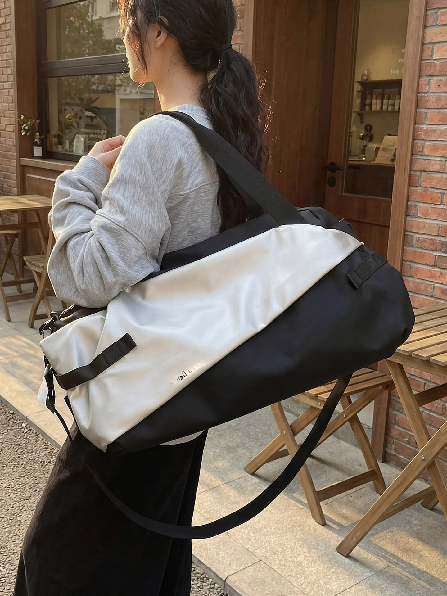 large-capacity-travel-bag-casual-single-shoulder-crossbody-fitness-sports-bag-lightweight-storage-handbag-luggage-bag
