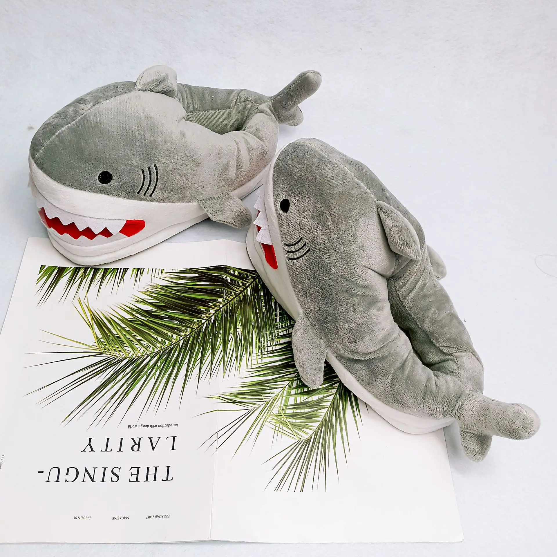 

Cute Women's Slippers Cartoon 3D Shark Cotton Shoes Thickened Anti-Slip Warm Slippers For Indoor & Outdoor Use