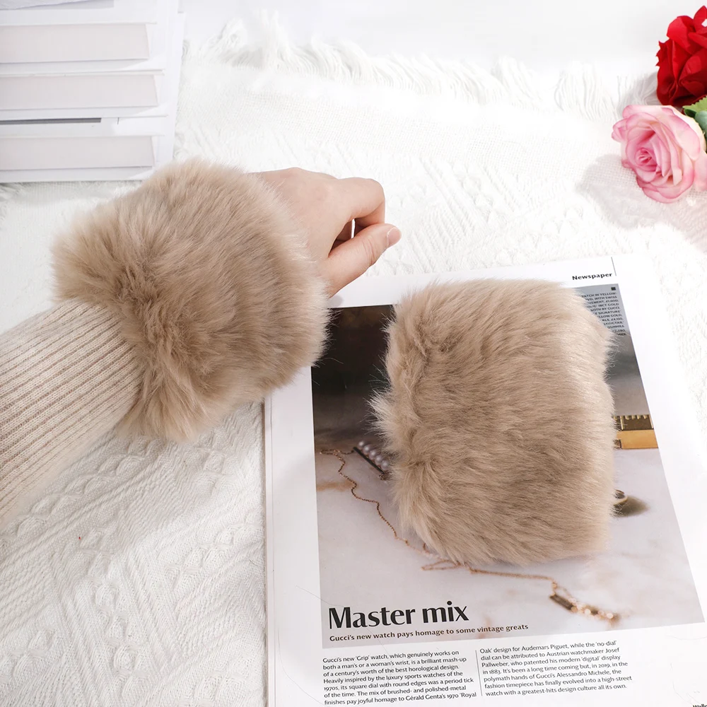 Fur Cuffs Big Wristband Faux Fox Fur Sleeve DIY Oversleeve Fur Gloves Winter Warmer Thicken Elastic Arm Wrist Decor 1 Pair