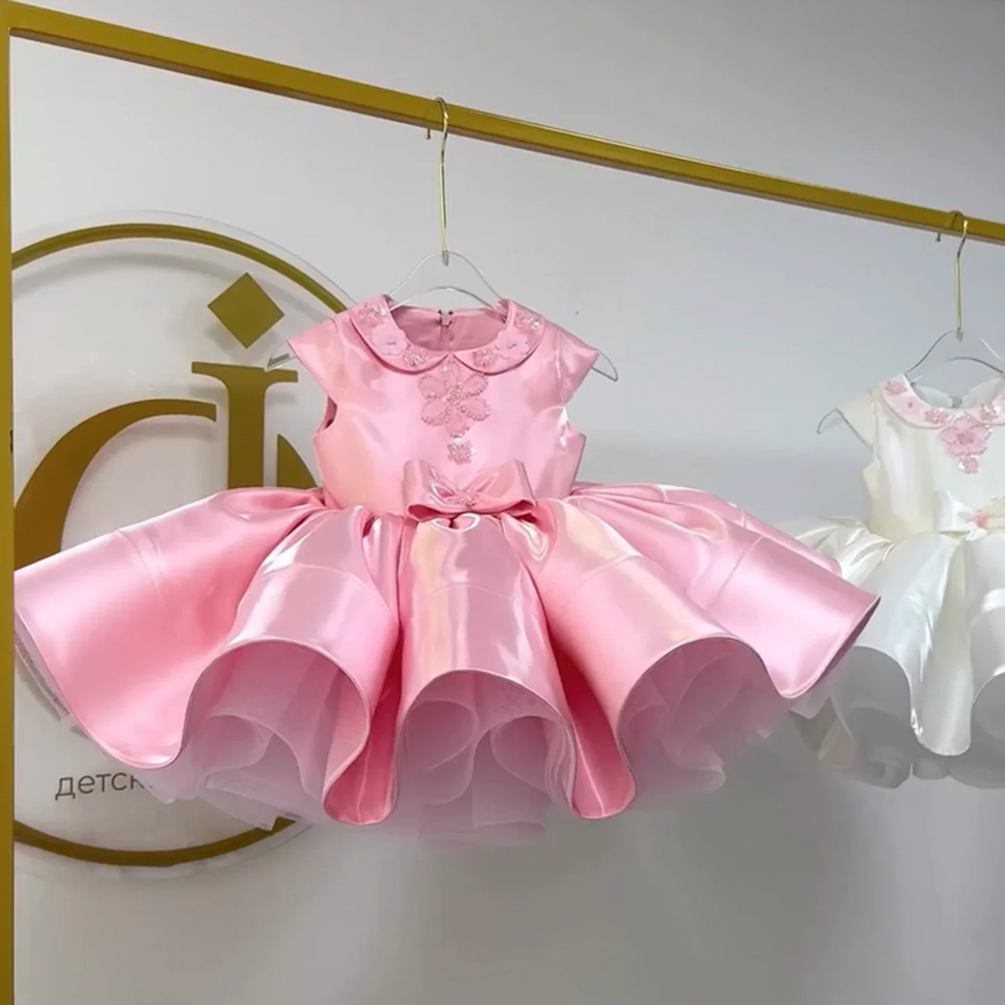 Custom JDY High Sleeveless Peter Pan Collar Lace Big Bow Satin Short Flower Girl Dress Wedding Party Gown Birthday Pageant Dress