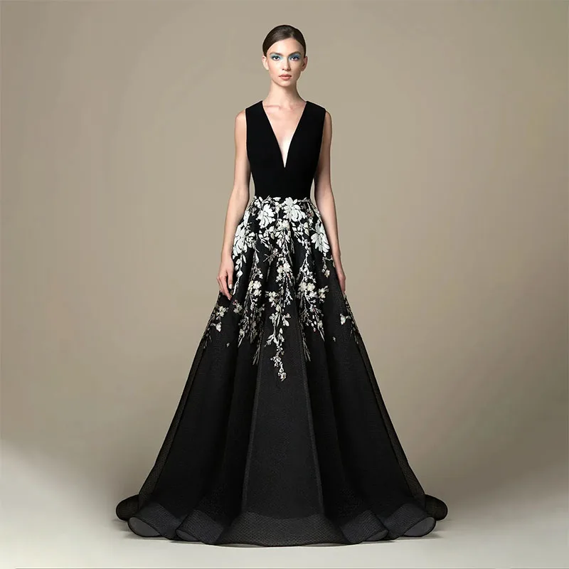 

Elegant Black A Line Flowers Appliqued Evening Dresses Deep V Neck Prom Gowns Floor Length Tulle Formal Dress