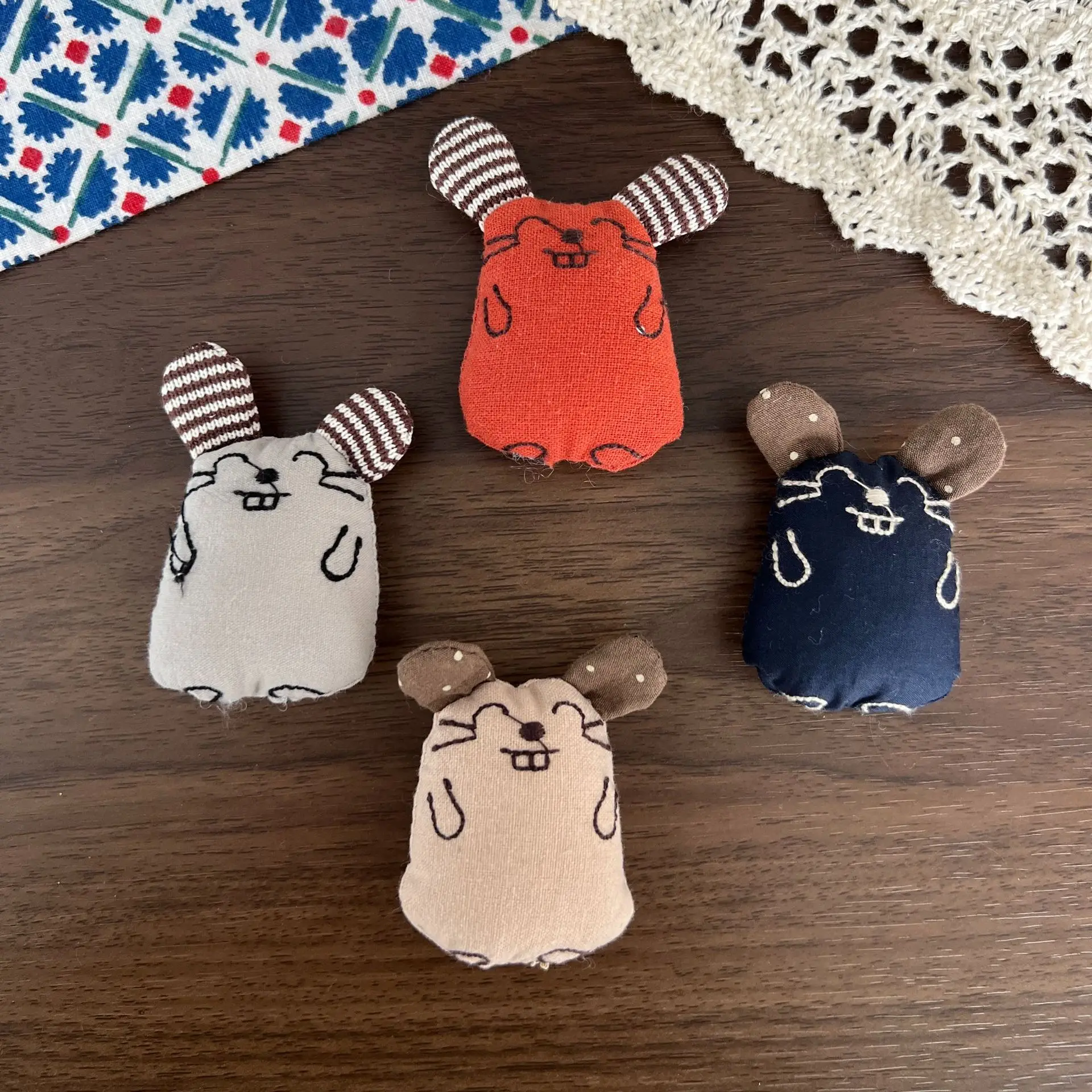 Brooch Pin DIY Accessory Cute Mouse Plush Cotton Filled Fabric for Kids Clothing Scarf Hair Clip Hair Tie Bag Decor Lightweight