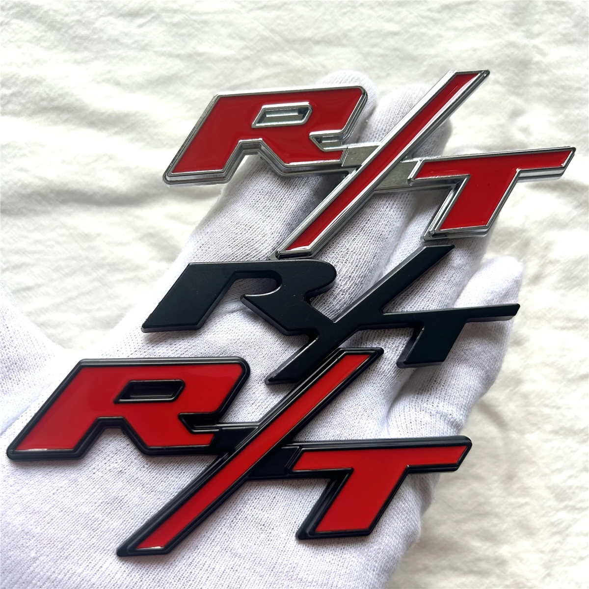 

Автомобильные наклейки 3D R/T RT Letter для Dodge Renegade Caravan Chrysler Jeep Cherokee Compass Challenger Charger Ram Caliber Journey