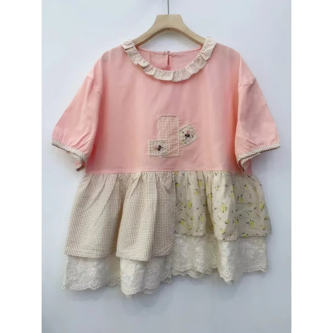 

Mori Girl Vintage Floral Print Plaid Embroidery Patchwork Shirts Women Summer O-Neck Short Sleeve Splice Color Casual Blosue Top