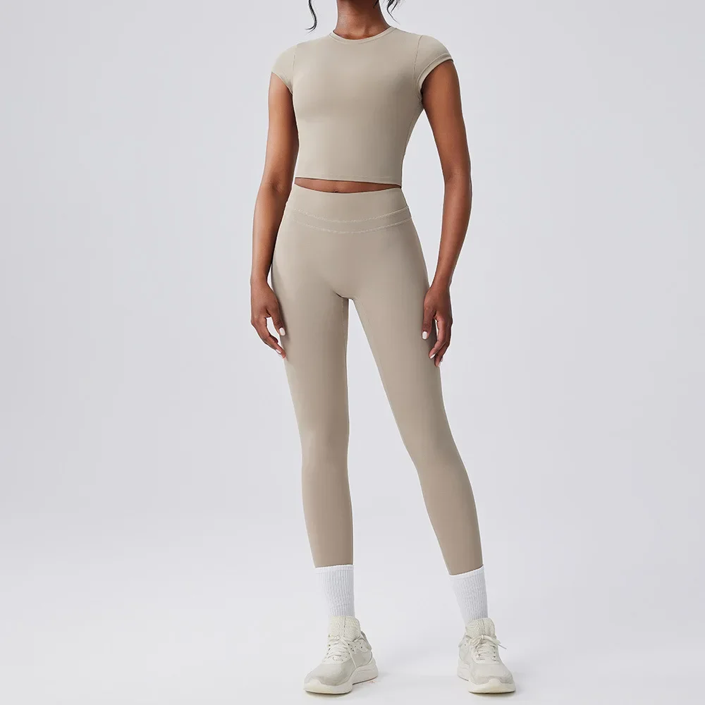 طحن اليوغا مجموعة الرياضة اللياقة البدنية عالية الخصر التجفيف السريع السراويل الرياضية تي شيرت الجري الصالة الرياضية السراويل طماق ملابس رياضية لليوجا للنساء
