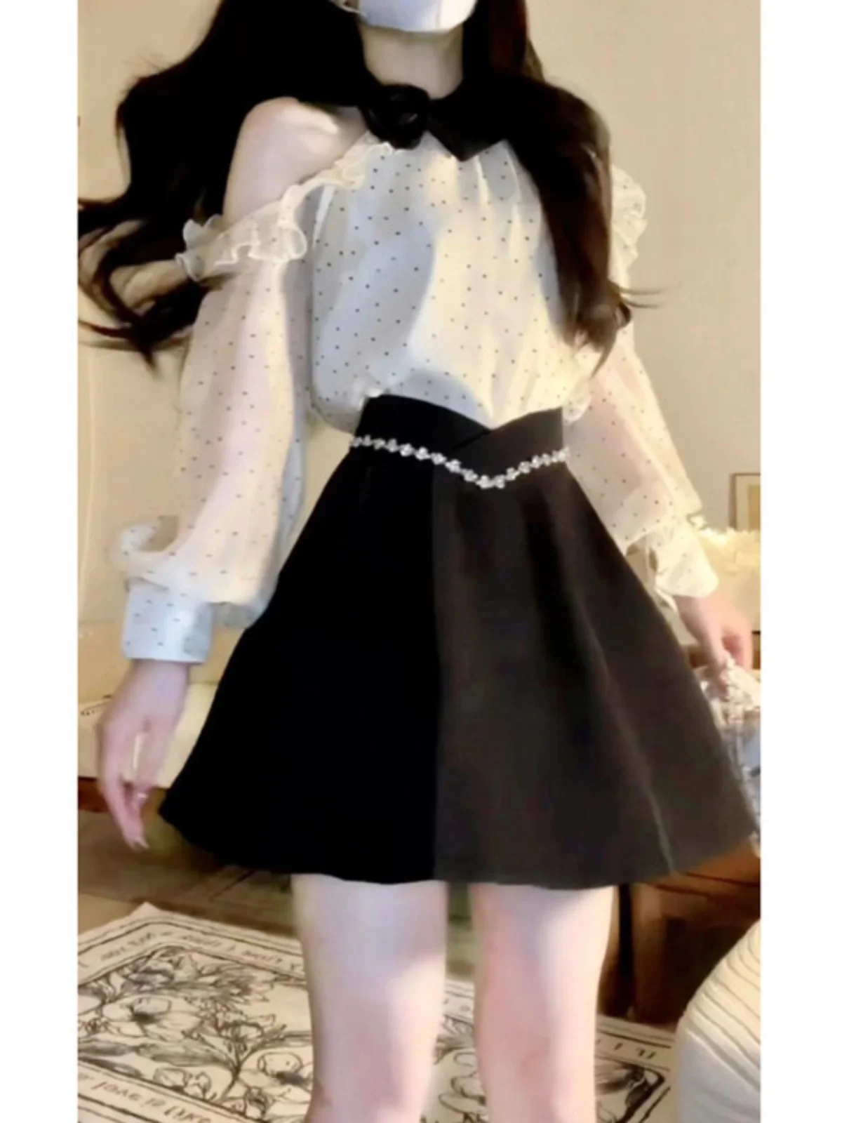 

Chic Polka Dot Floral Print Women's Spring Summer Fashion Set with Shirt And Skirt Comfortable Cotton Material Korean Style