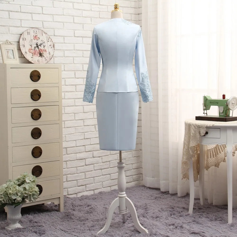 Sky Blue Mother Of The Bride Dresses Sheath Knee Length Appliques With Jacket Plus Size Short Groom Mother Dresses For Wedding