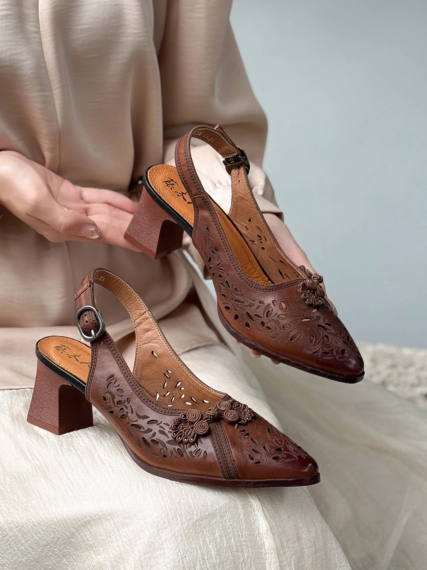 Retro Chinese Style High Heel Sandals Women's Breathable Hollow Carving Craft Mary Janes Summer Fashion Low Cut Shoes